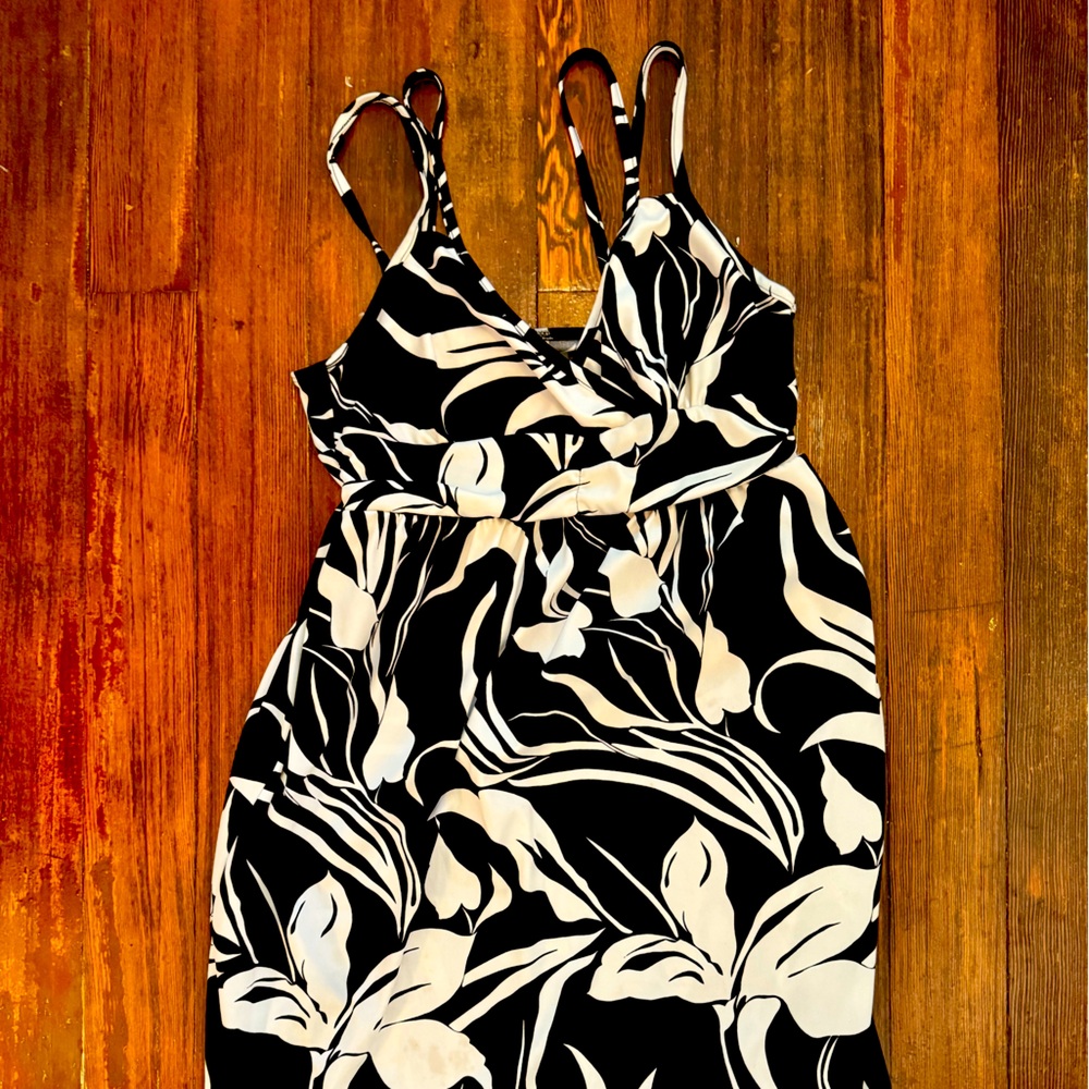 SUMMER DRESS | B&W FLORAL PRINT